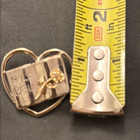 Gold Heart Brooch with Holy Bible Design - Picture 4 of 4